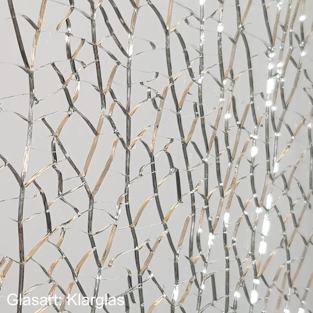 Klarglas der Walk-in Duschwand aus Crash-Glas in 12,8 mm ESG