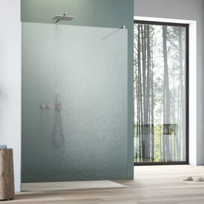 Walk-in Duschwand aus Crash-Glas in 12,8 mm ESG